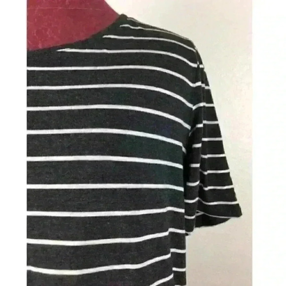 H&M Basic Top Size Medium Gray White Stripes - Picture 6 of 8